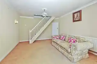 224 Hoylake Crescent, photo 3