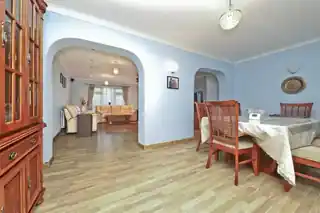 224 Swakeleys Road, photo 4