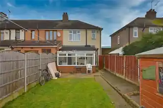 226 Wennington Road, photo 4