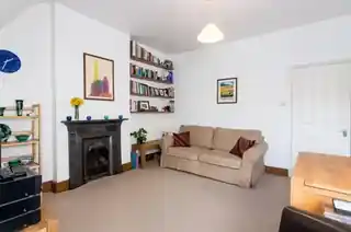 226B Upper Richmond Road West, photo 2