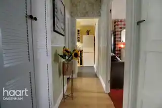 227 Halbutt Street, photo 3
