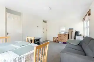 228 Barker Drive, photo 4