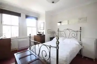 22A Cumberland Road, photo 3