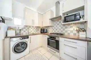 22A Ebsworth Street, photo 4