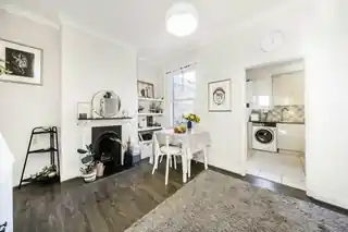 22A Ebsworth Street, photo 3