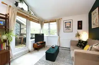 22F Sunderland Road, photo 3