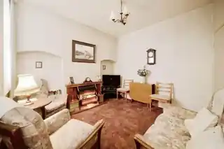 23 Altmore Avenue, photo 4