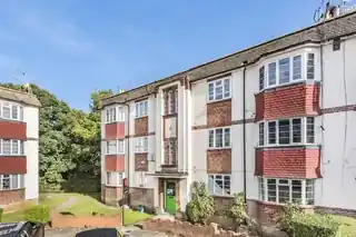 23 Amblecote Close, photo 3