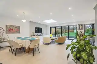 23 Ardross Avenue, photo 3