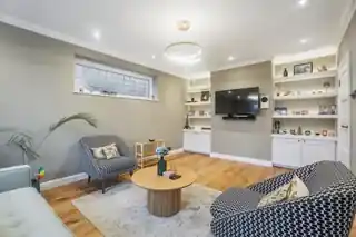 23 Ardross Avenue, photo 4