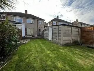 23 Bankside Close, photo 2
