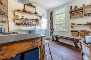 23 Birkbeck Road, photo 2