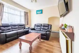 23 Bracondale Road, photo 2