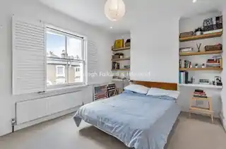 23 Chalford Road, photo 3