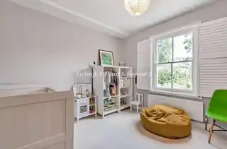 23 Chalford Road, photo 2