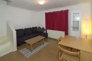 23 Chaucer Drive, photo 4