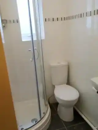 23 Chequers Way, photo 3