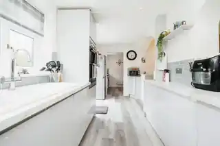 23 Chestnut Avenue, photo 4
