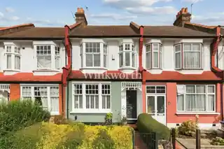 23 Chimes Avenue, photo 2