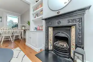 23 Clairville Gardens, photo 3