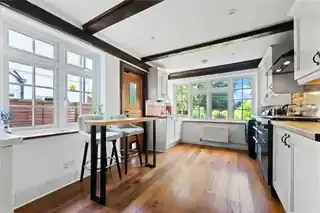 23 Cumnor Road, photo 2