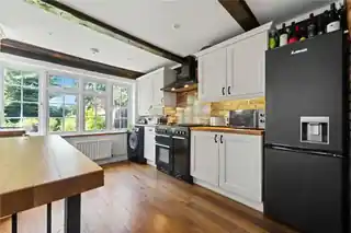23 Cumnor Road, photo 3