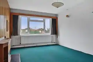 23 Epsom Close, photo 3