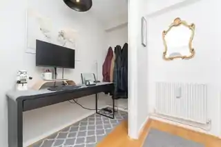 23 Garrick Close, photo 2