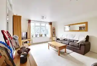 23 Gerard Gardens, photo 2