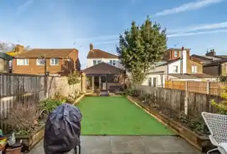 23 Gordon Road, photo 3