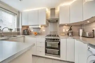 23 Greenside Close, photo 2