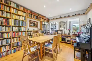 23 Kingsley Avenue, photo 4