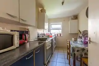 23 Morecambe Close, photo 3