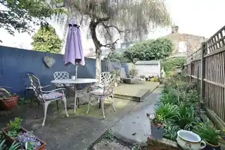 23 Newton Road, photo 3