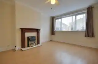 23 Parkthorne Drive, photo 2