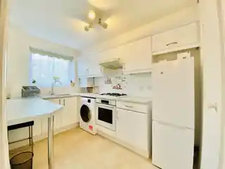 23 Shurland Avenue, photo 3