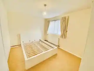 23 Shurland Avenue, photo 4