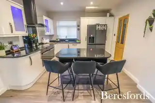 23 Trent Avenue, photo 3