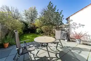 23 Victoria Road, photo 3