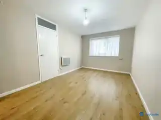 231 Gurney Close, photo 2