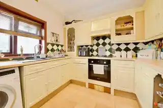 233 Coventry Road, photo 4