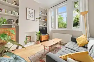 234 Lea Bridge Road, photo 2