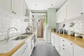 234 Lea Bridge Road, photo 3