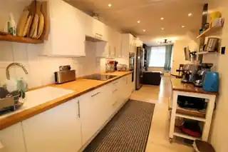 236 Brook Street, photo 3