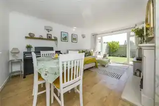 236 Malden Road, photo 3