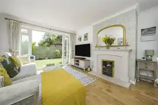 236 Malden Road, photo 4
