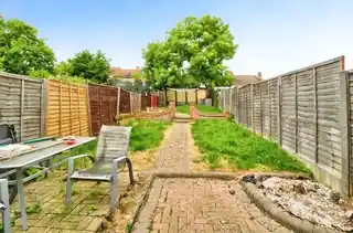 237 Havering Road, photo 4