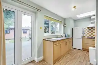 238 Lincoln Avenue, photo 4