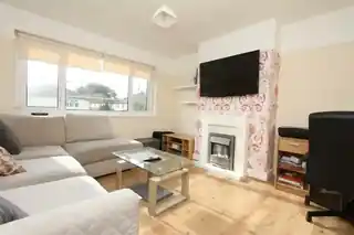 23A Northdown Close, photo 2