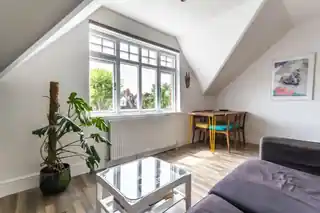23C St Margarets Road, photo 3